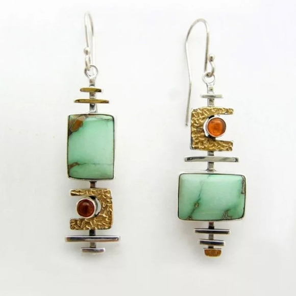 Jewelry - 🎀Stunning 2 Toned Boho Style Music Note Earrings